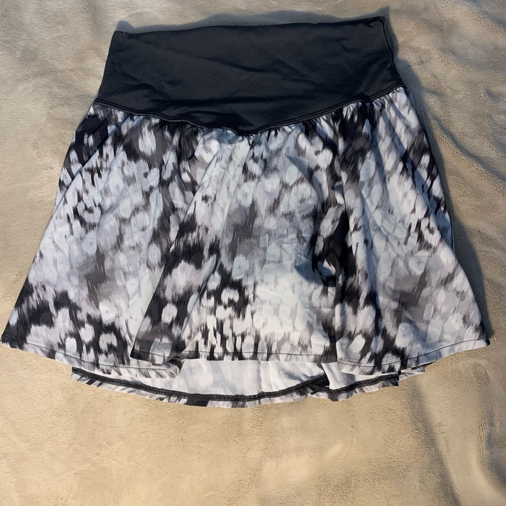 Aerie Black and White Skater Mini Skirt